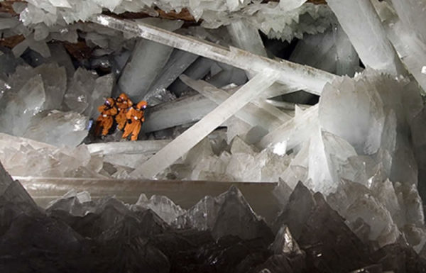 Grotta dei cristalli di selenite