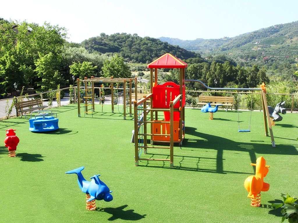 Parco giochi per bambini | Resort - Casa delle Monache | Gole ...